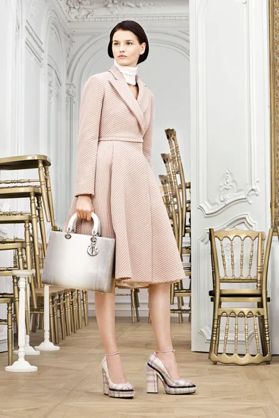Look 3